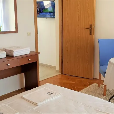 Adriatic Sea View Apartment *